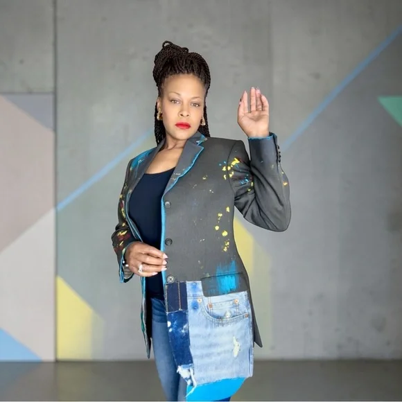 Colorful Graphic Blazer - Picture 7 of 10